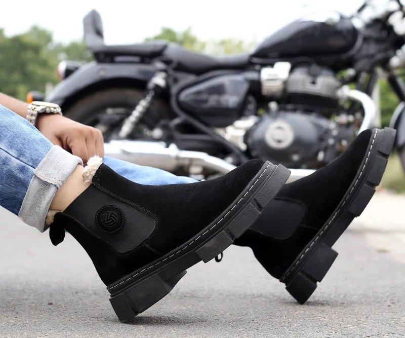 Bacca Bucci Black Alpine Armor Chelsea Snow Boots with Suede and Fur for Men | Best Price UAE